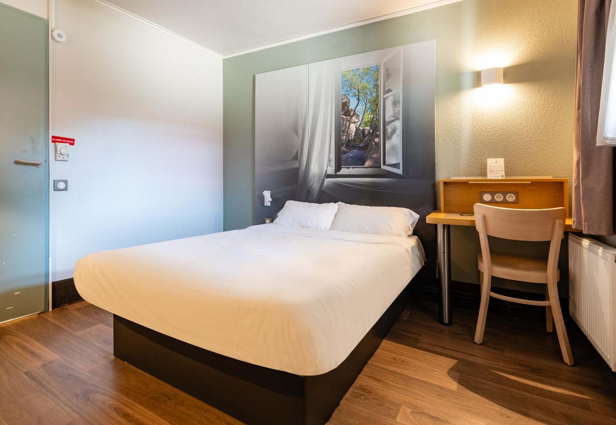 B&B Hotel Grenoble Universite 1 Gières エクステリア 写真