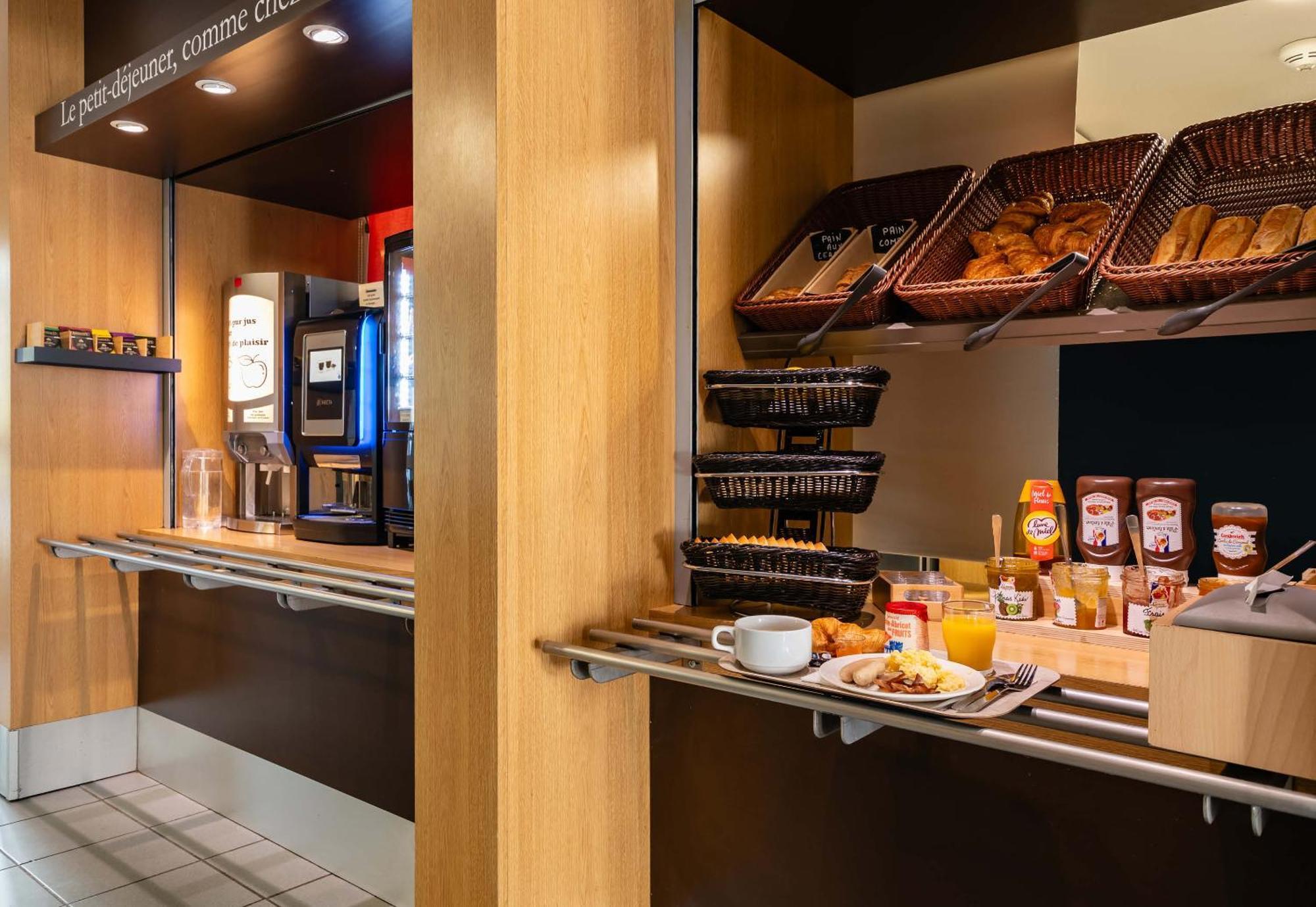 B&B Hotel Grenoble Universite 1 Gières エクステリア 写真