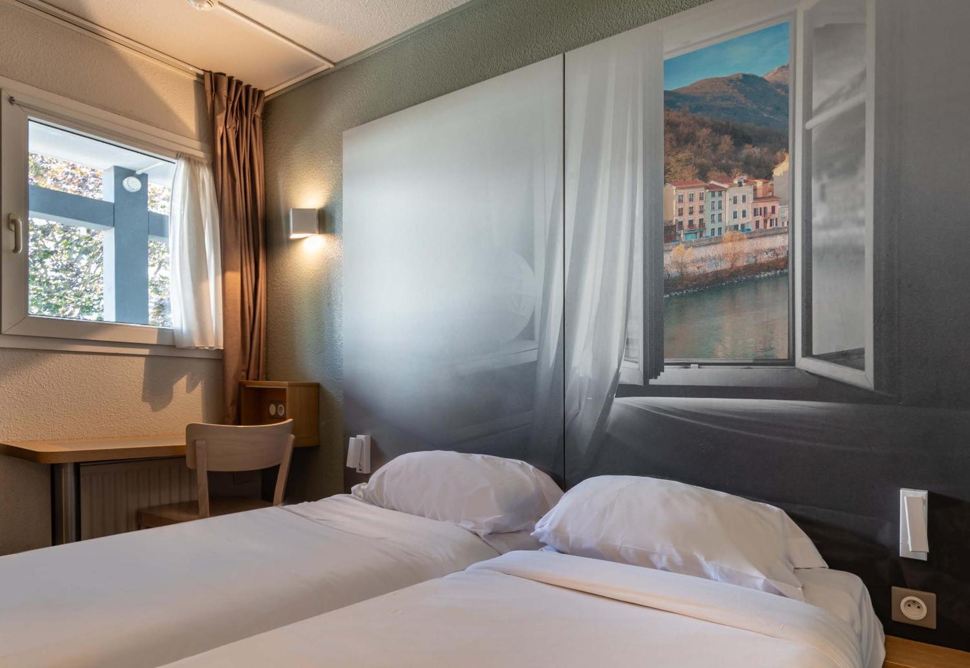 B&B Hotel Grenoble Universite 1 Gières エクステリア 写真