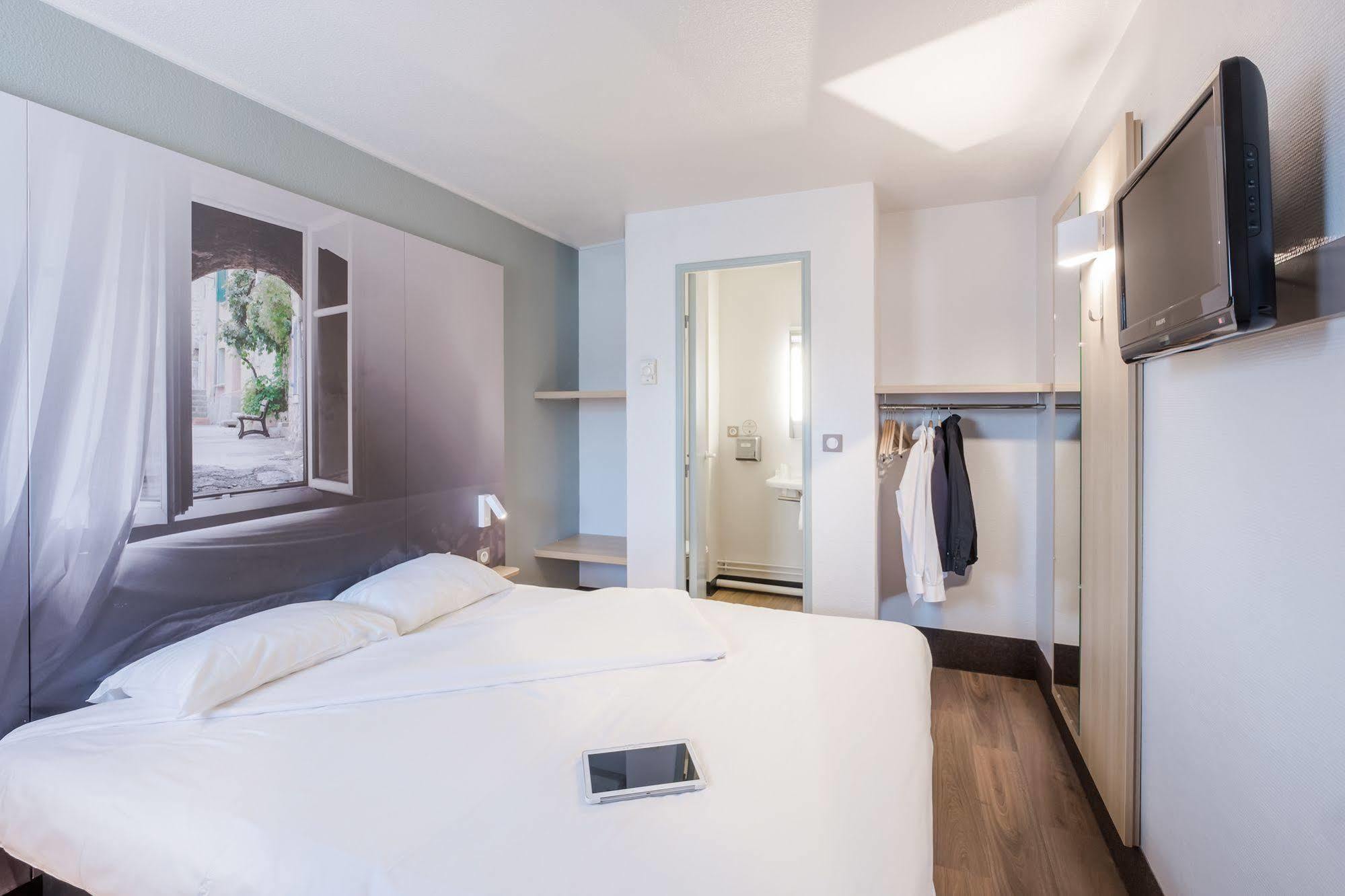 B&B Hotel Grenoble Universite 1 Gières エクステリア 写真