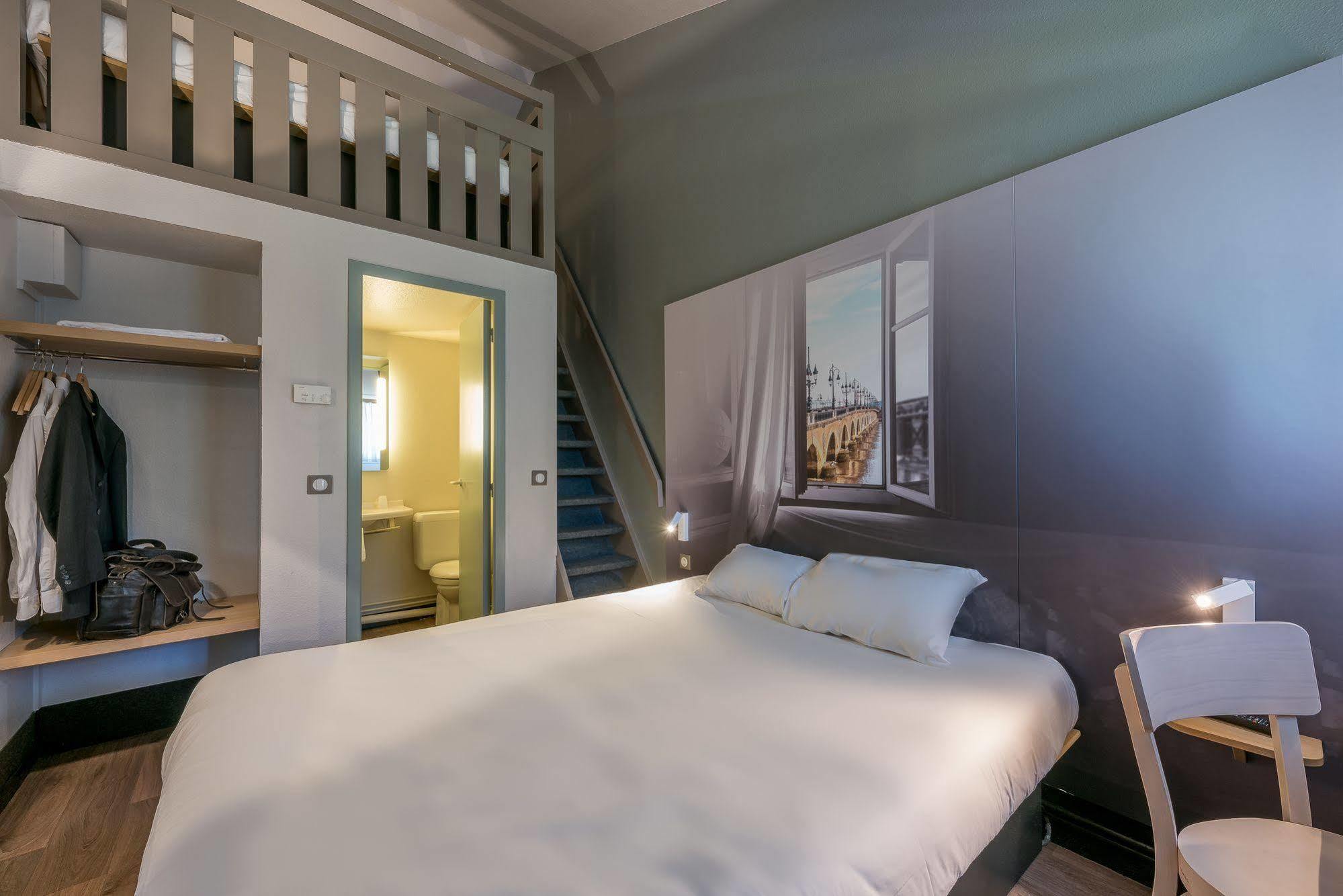 B&B Hotel Grenoble Universite 1 Gières エクステリア 写真