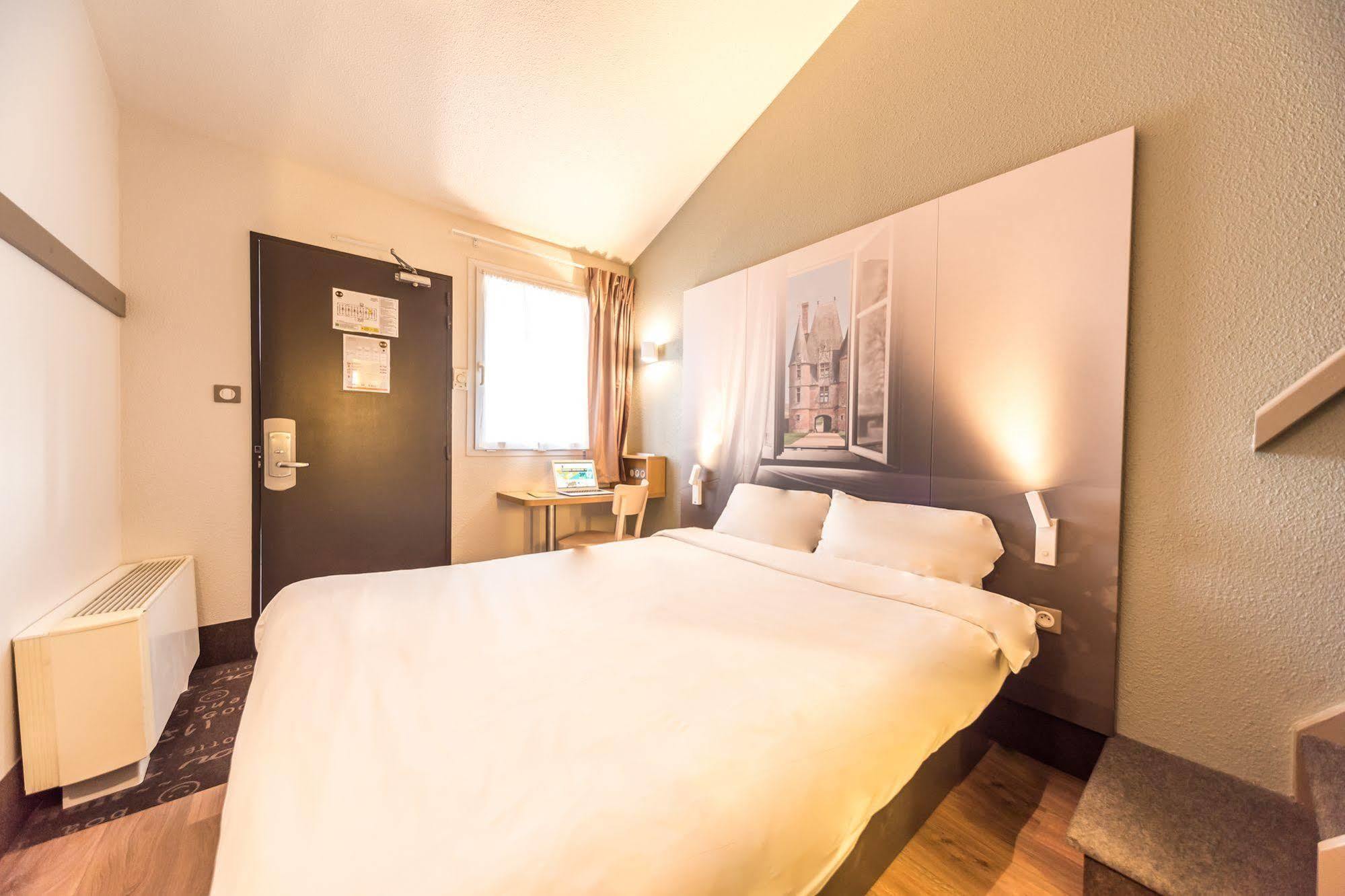 B&B Hotel Grenoble Universite 1 Gières エクステリア 写真