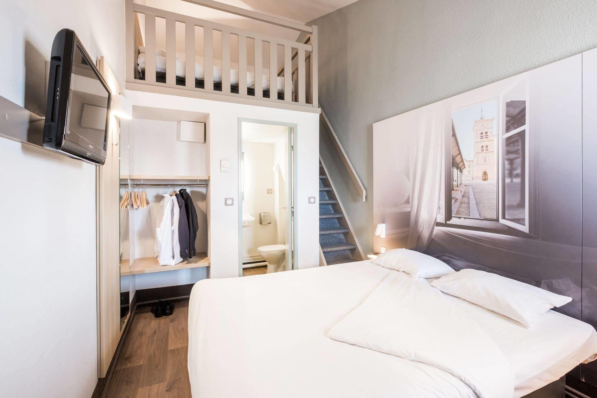 B&B Hotel Grenoble Universite 1 Gières エクステリア 写真