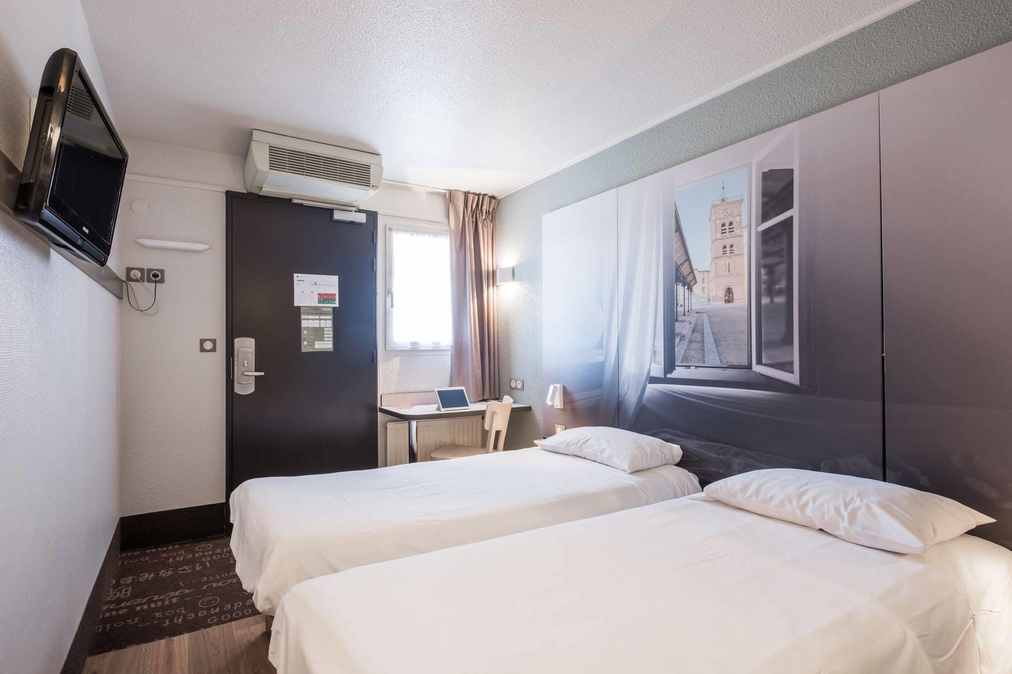 B&B Hotel Grenoble Universite 1 Gières エクステリア 写真
