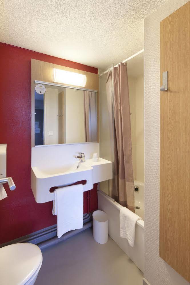 B&B Hotel Grenoble Universite 1 Gières エクステリア 写真