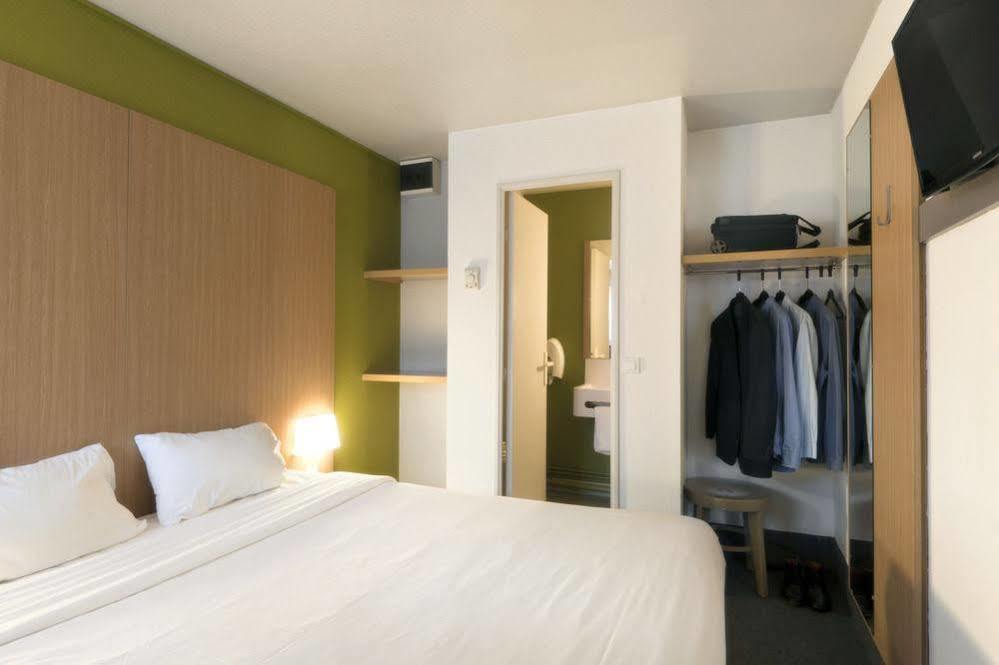 B&B Hotel Grenoble Universite 1 Gières エクステリア 写真
